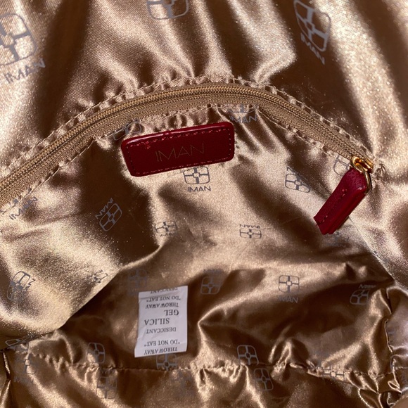 Red Purse - Picture 4 of 6